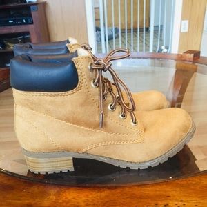 Soda micro suede boots